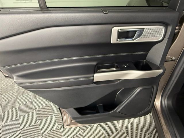 Used 2021 Ford Explorer Limited w/ Equipment Group 301A image 36