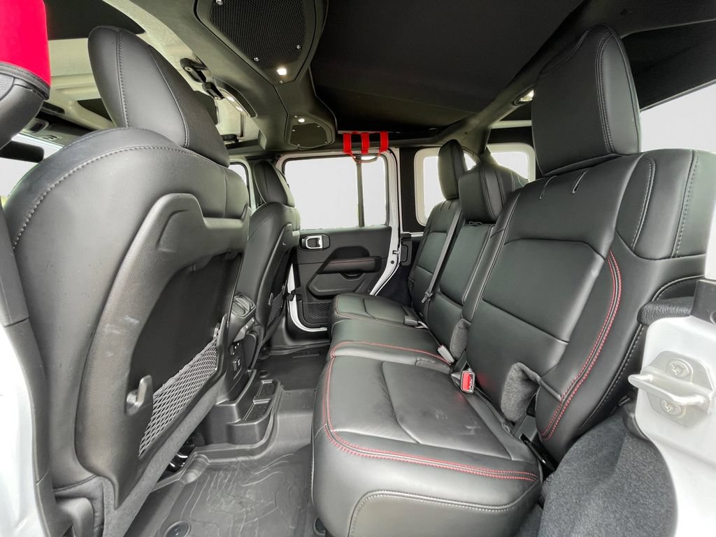 Used 2024 Jeep Wrangler Unlimited Rubicon AWD/4WD image 32