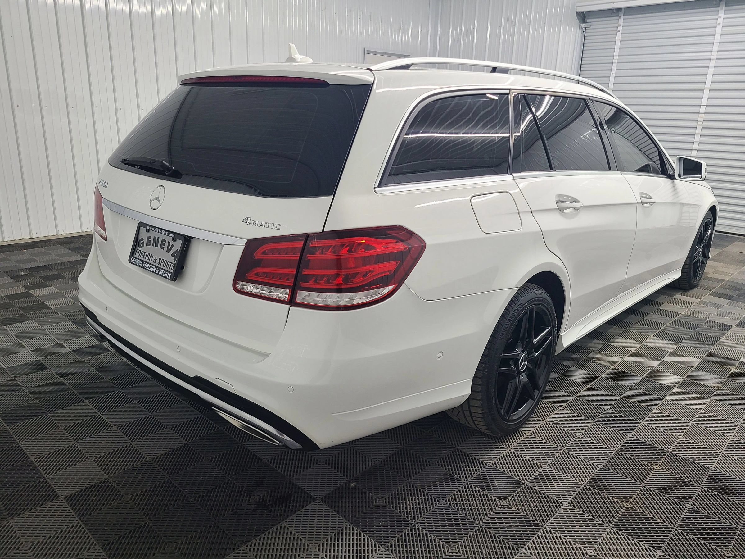 Used 2016 Mercedes-Benz E 350 4MATIC Wagon image 11