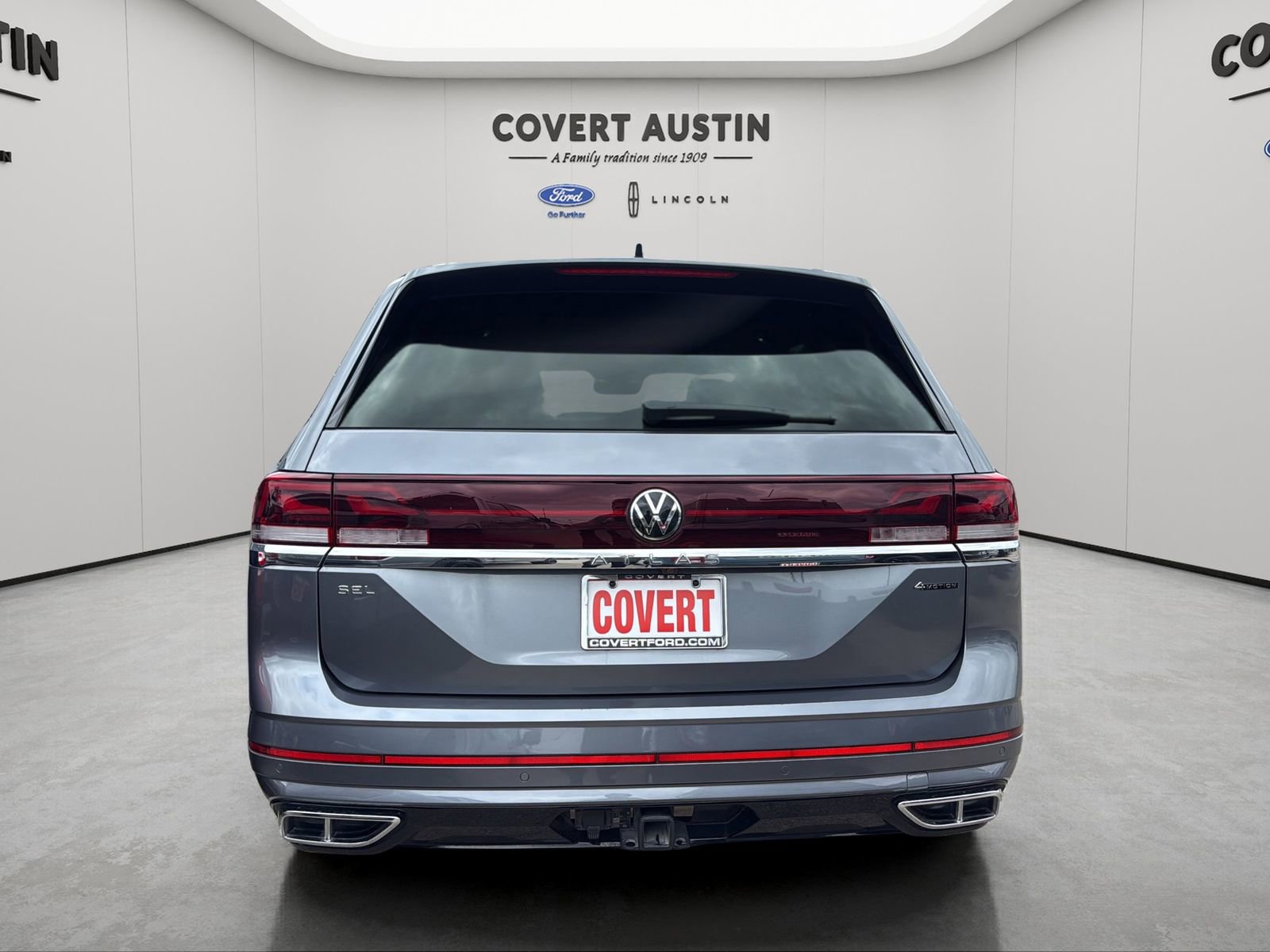 Used 2024 Volkswagen Atlas SEL Premium R-Line AWD/4WD image 4