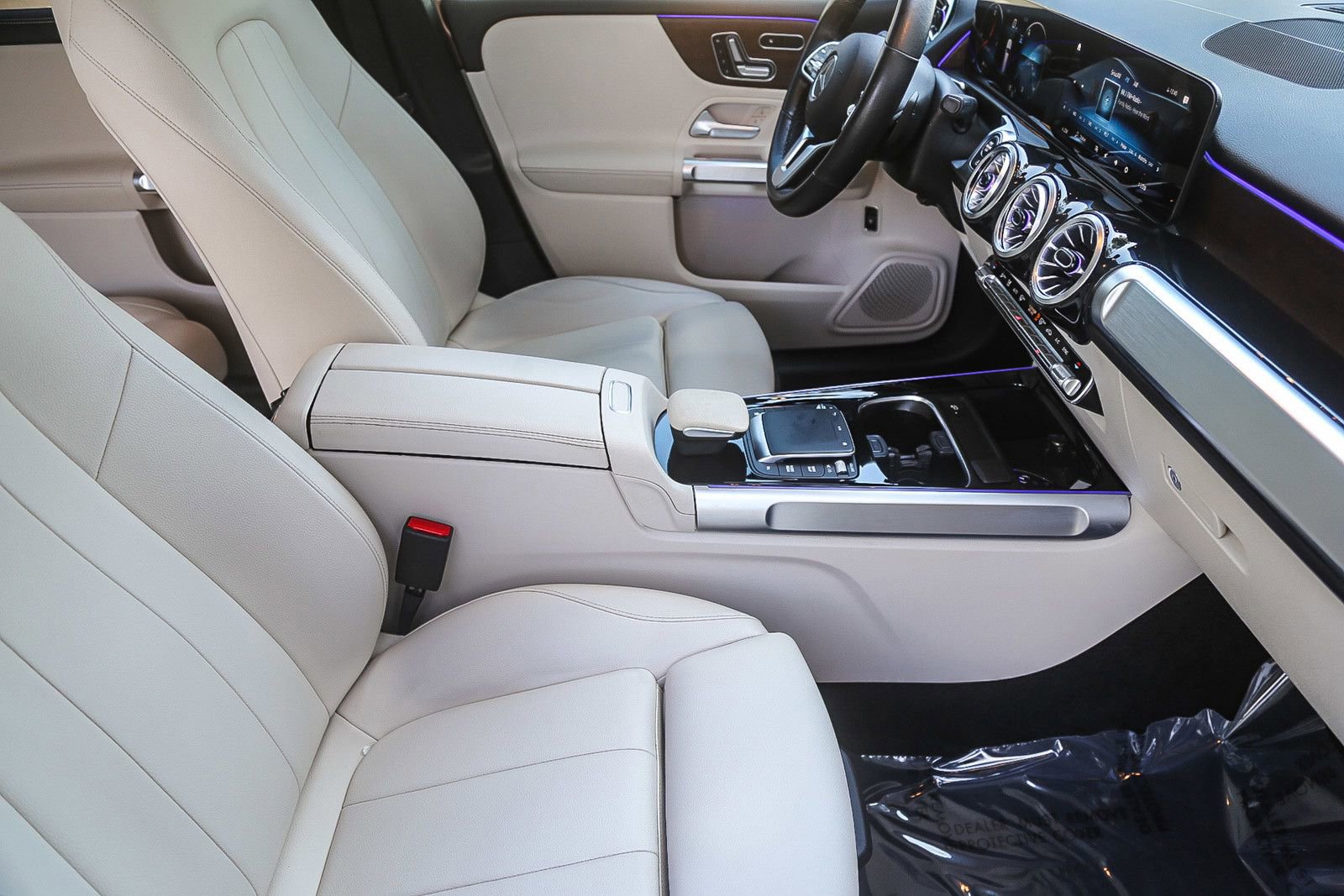 Certified 2022 Mercedes-Benz GLB 250 4MATIC image 15