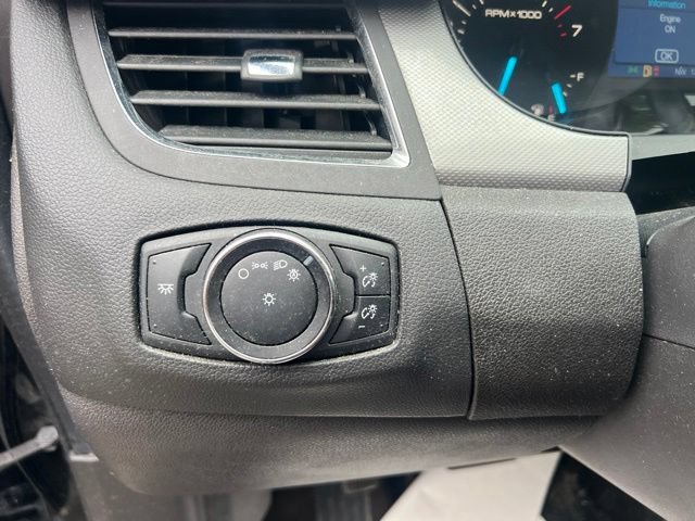 Used 2013 Ford Edge SEL FWD image 20