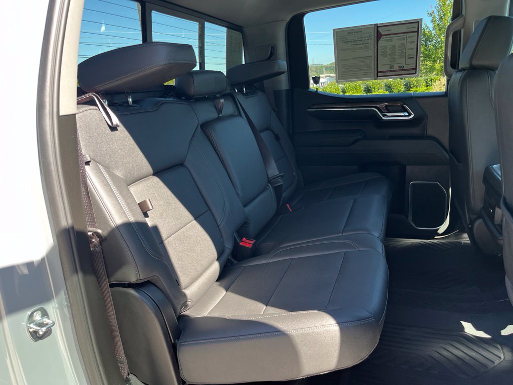 Used 2024 Chevrolet Silverado 1500 RST AWD/4WD image 25