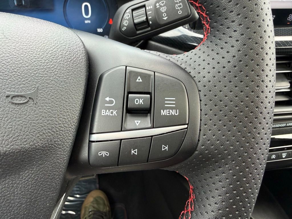 Certified 2023 Ford Escape ST-Line Elite w/ Premium Technology Package AWD/4WD image 18