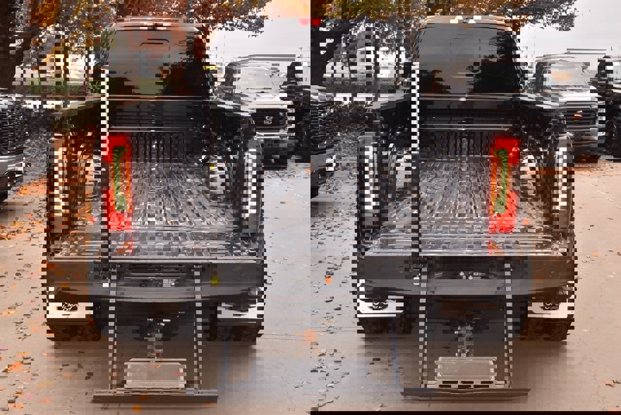 Used 2024 Ford F350 Limited image 41