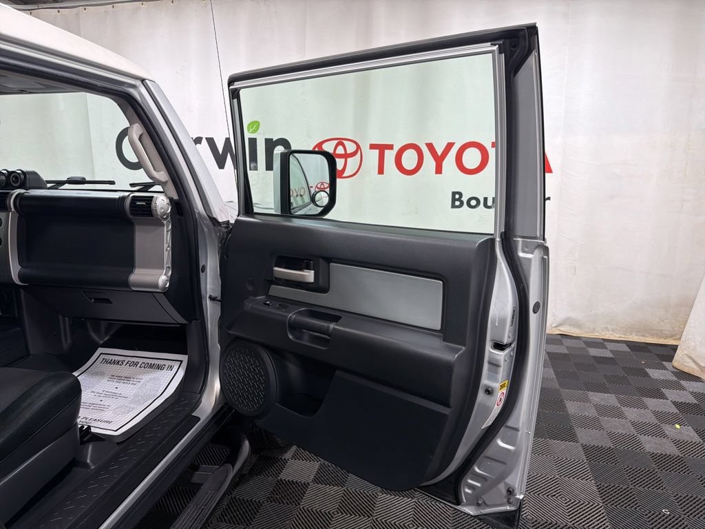Used 2008 Toyota FJ Cruiser 4WD image 7