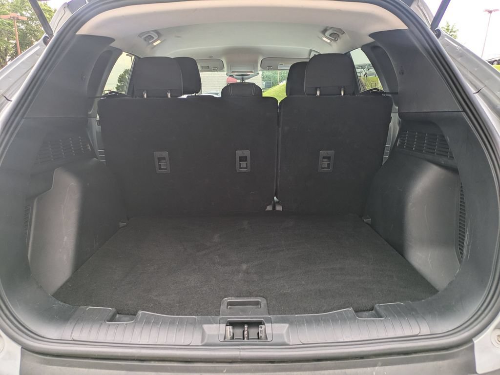 Used 2025 Ford Escape Active AWD/4WD image 28