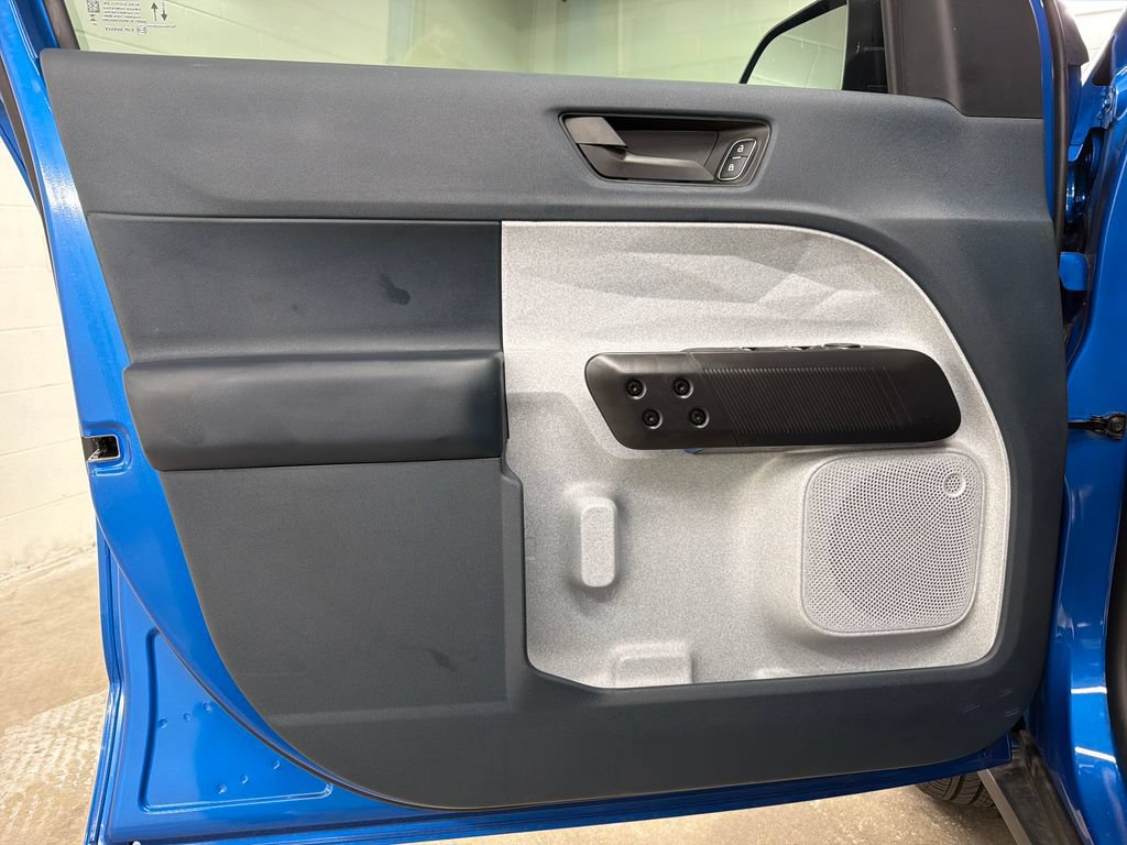 Certified 2025 Ford Maverick XLT FWD image 17
