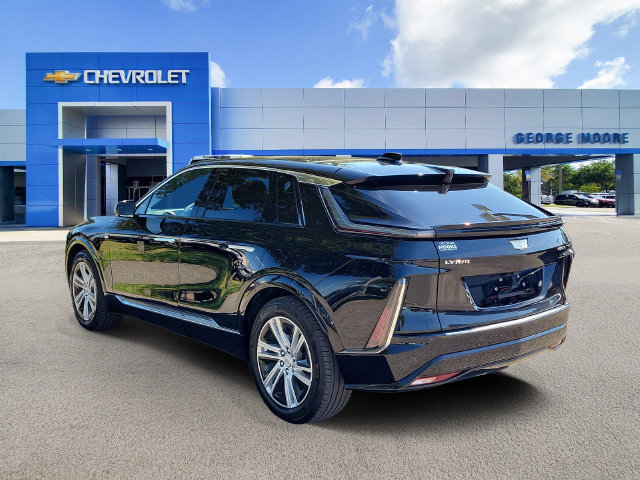 Certified 2024 Cadillac Lyriq Tech RWD image 3