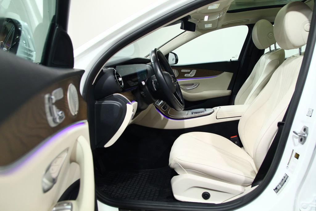 Certified 2023 Mercedes-Benz E 350 4MATIC Sedan image 4