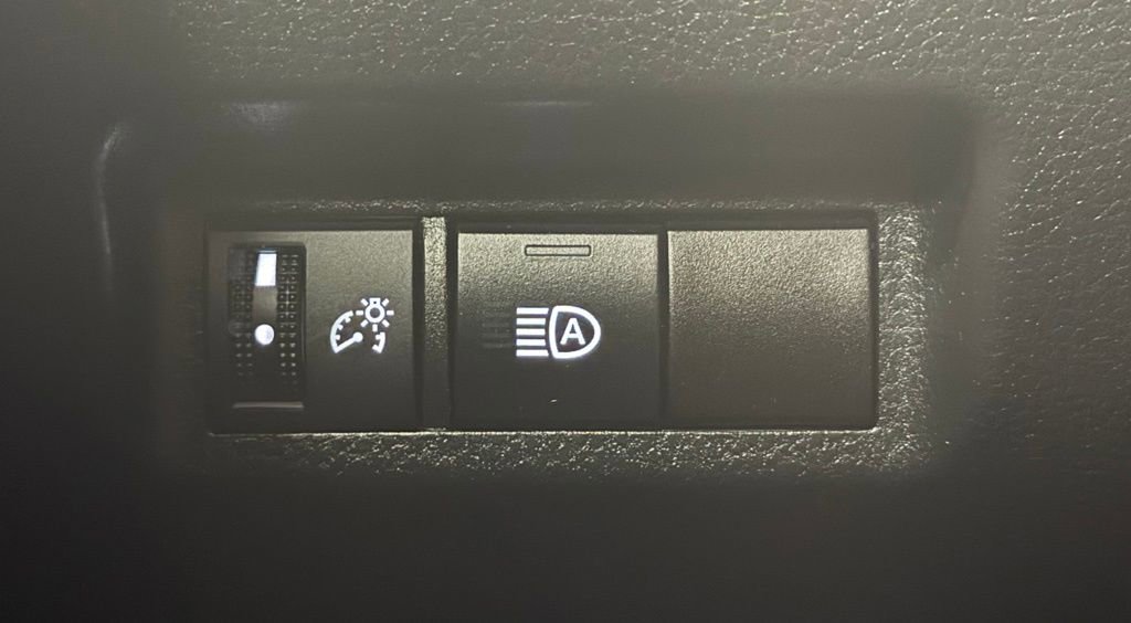 Used 2024 Toyota RAV4 XLE image 15