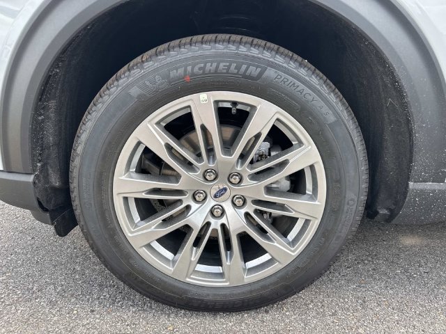New 2027 Ford Explorer Platinum RWD image 9