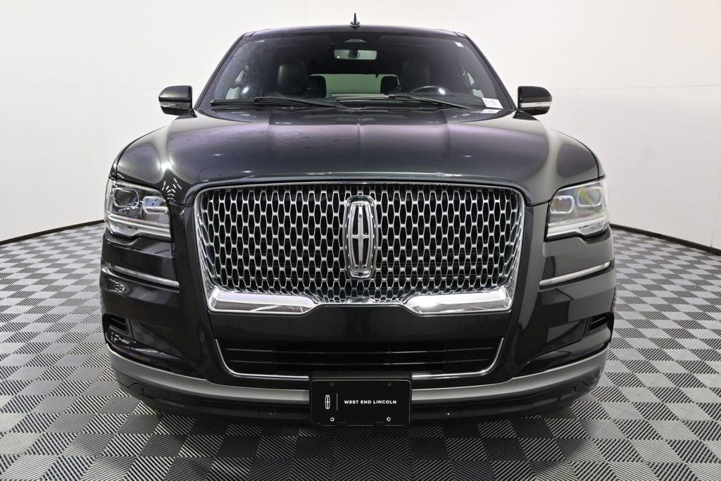 Certified 2023 Lincoln Navigator Reserve AWD/4WD image 10