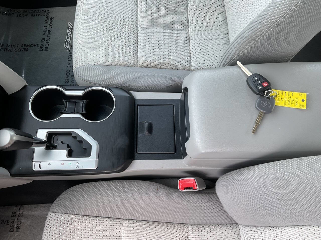 Used 2012 Toyota Camry LE FWD image 24