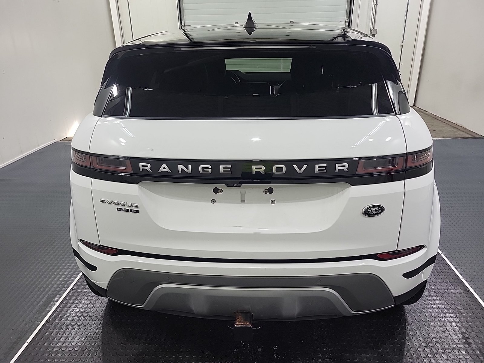 Used 2020 Land Rover Range Rover Evoque SE AWD/4WD image 9