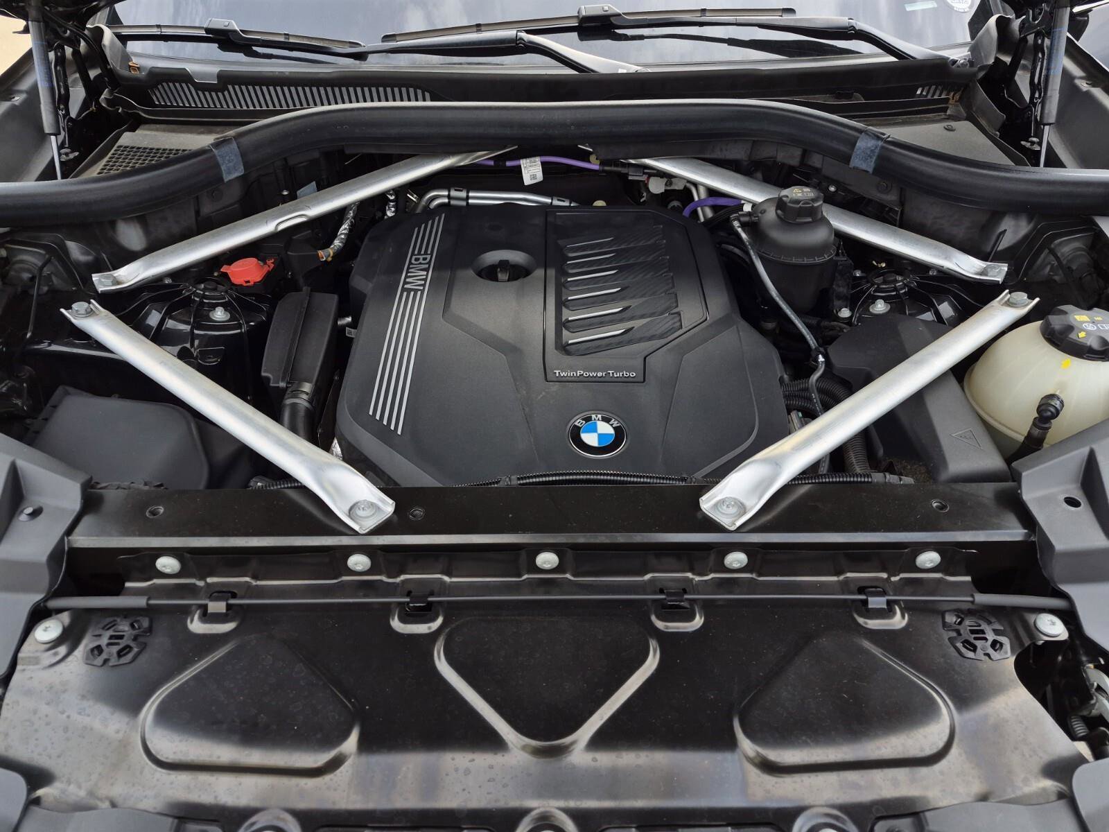Certified 2023 BMW X5 xDrive40i AWD/4WD image 11