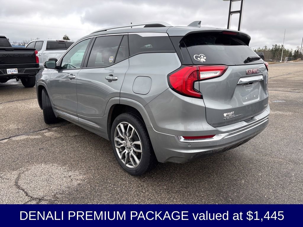 Used 2023 GMC Terrain Denali w/ Denali Premium Package image 4
