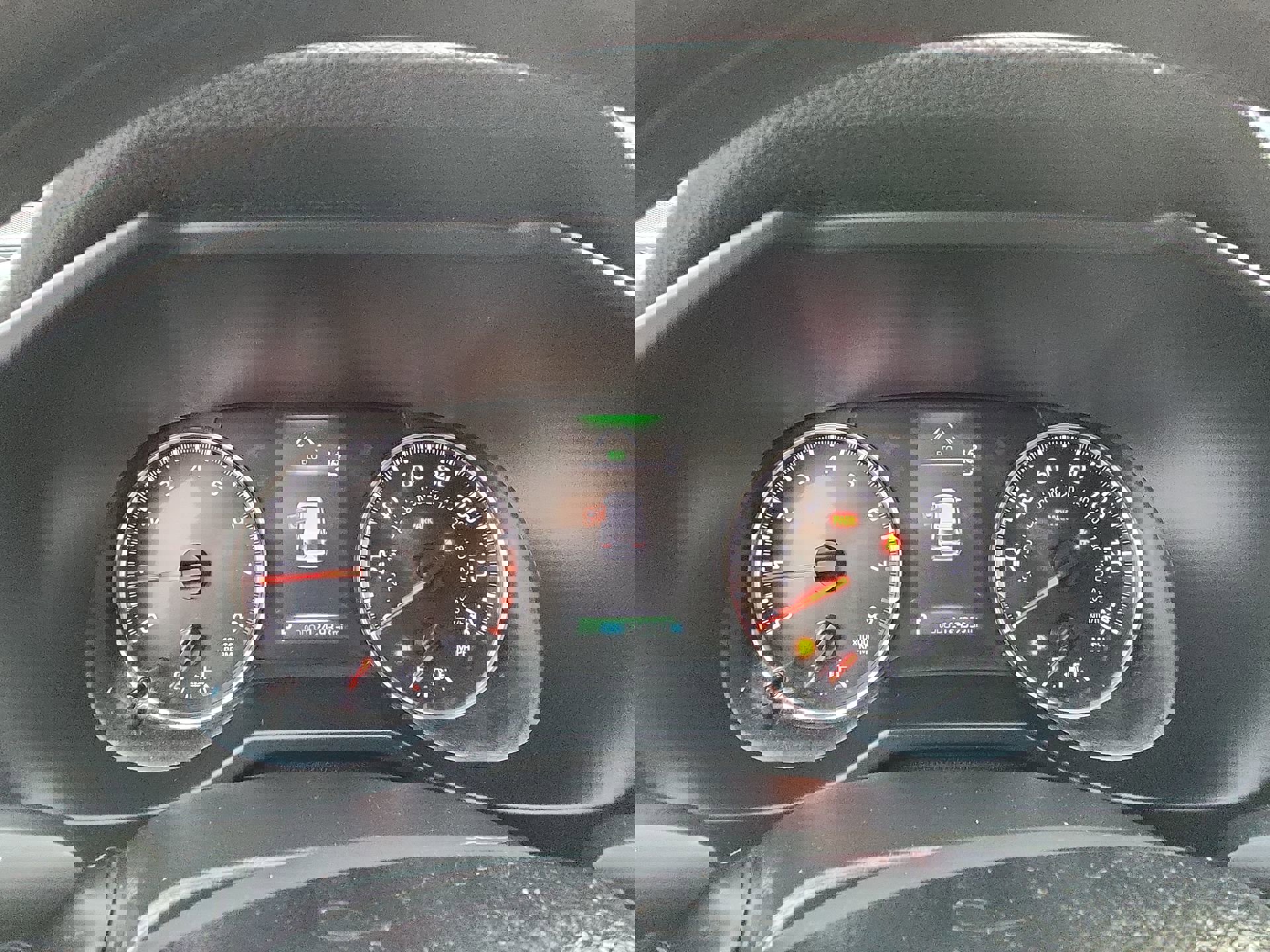 Used 2021 Toyota RAV4 XLE image 10