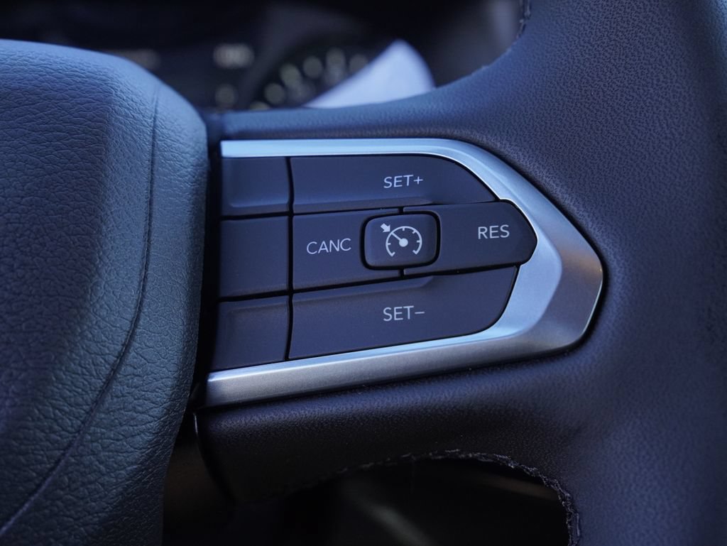 New 2026 Jeep Compass Latitude AWD/4WD image 15