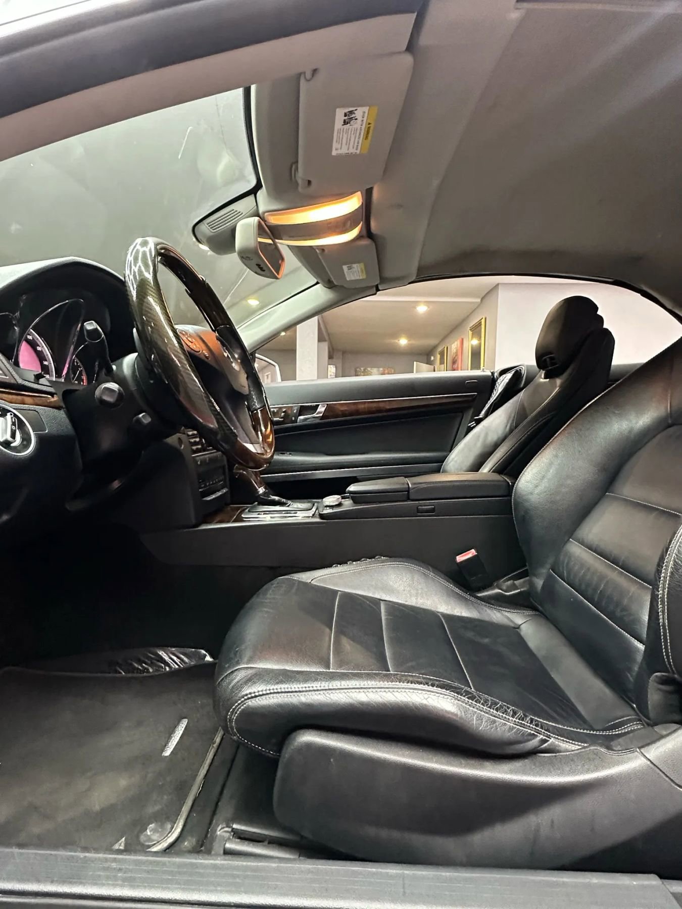 Used 2011 Mercedes-Benz E 350 Cabriolet image 19