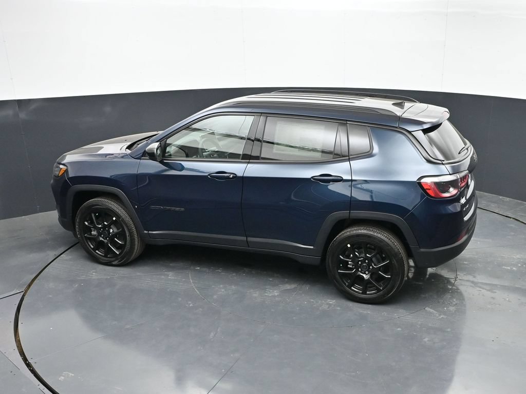 New 2026 Jeep Compass Latitude AWD/4WD image 39