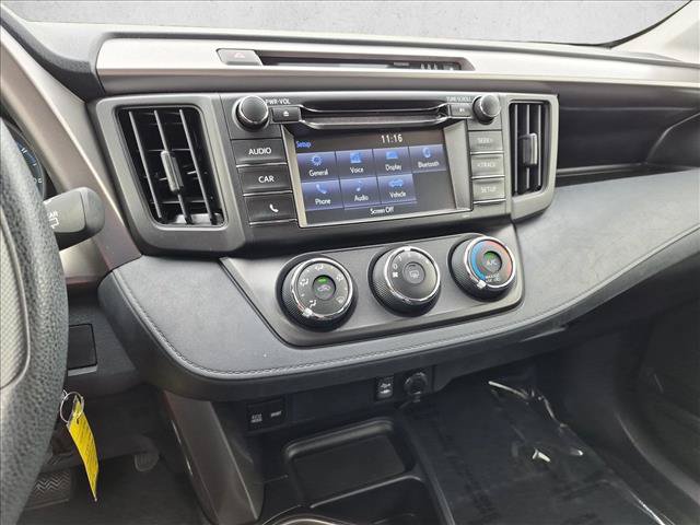 Used 2018 Toyota RAV4 LE w/ All Weather Liner Package AWD/4WD image 15