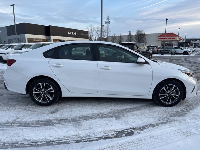 Used 2023 Kia Forte LXS image 8