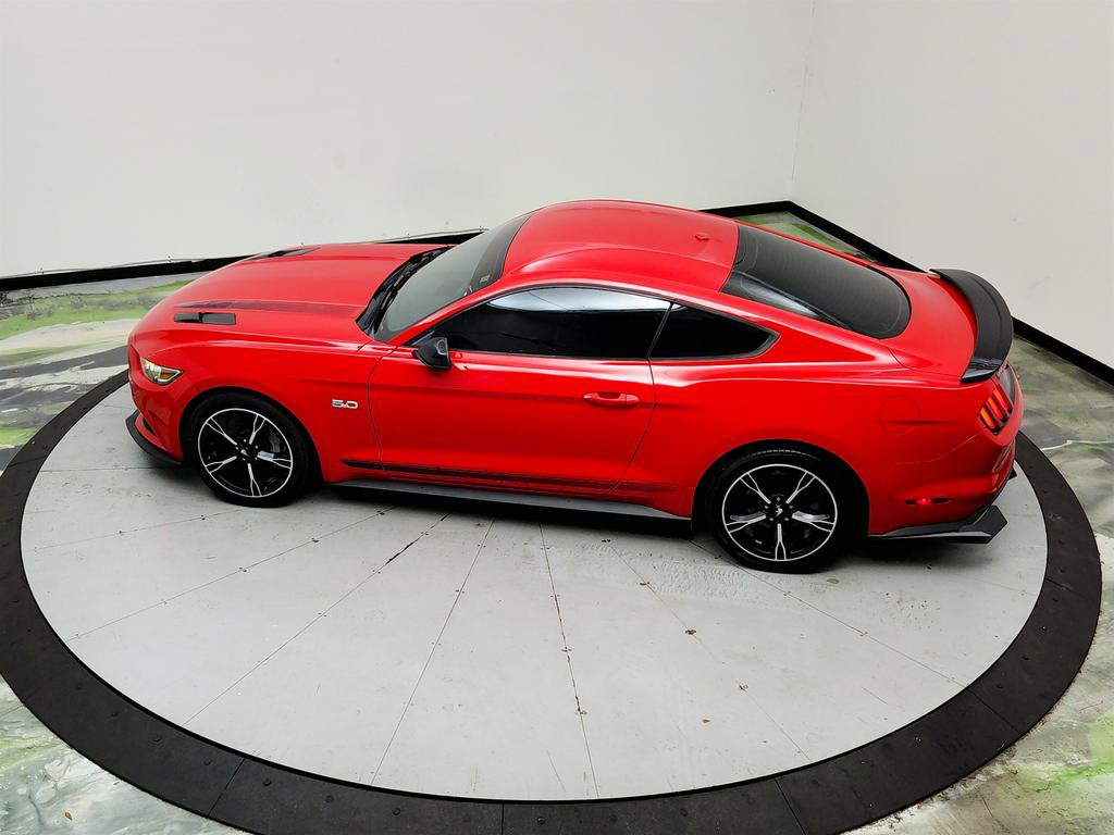 Used 2017 Ford Mustang GT Premium RWD image 35