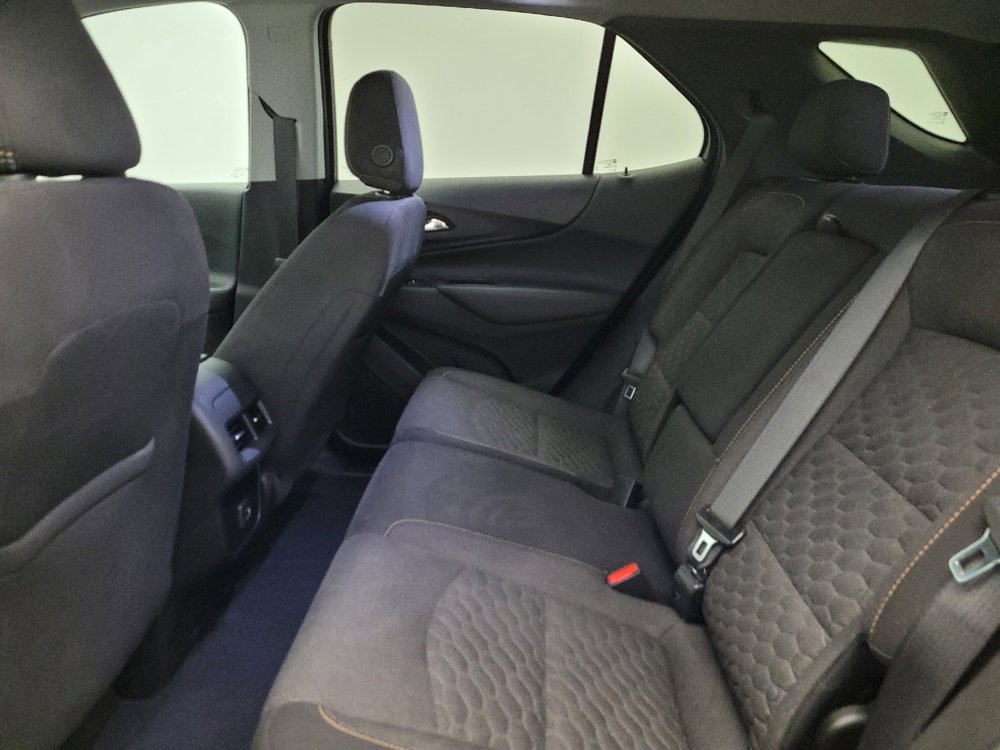 Used 2021 Chevrolet Equinox LT image 18