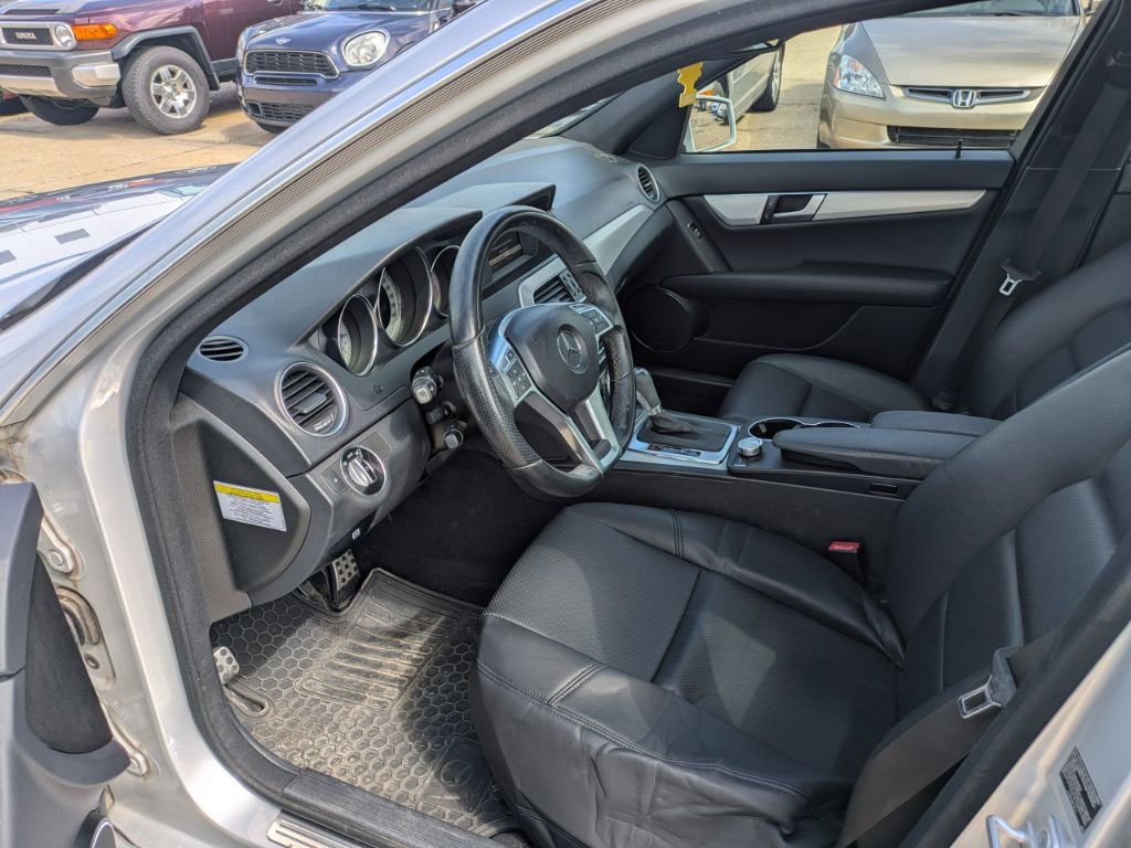 Used 2014 Mercedes-Benz C 300 4MATIC Sedan image 9