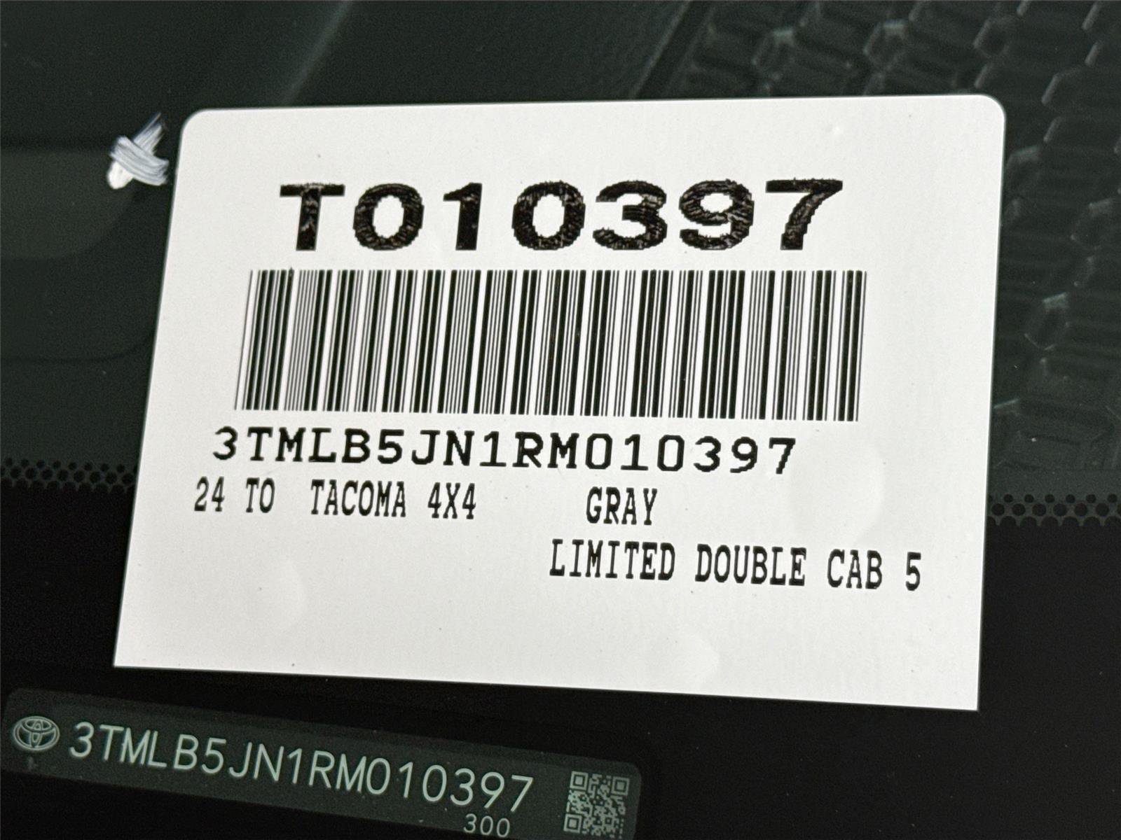 Used 2024 Toyota Tacoma Limited w/ Limited Package (LT) AWD/4WD image 56