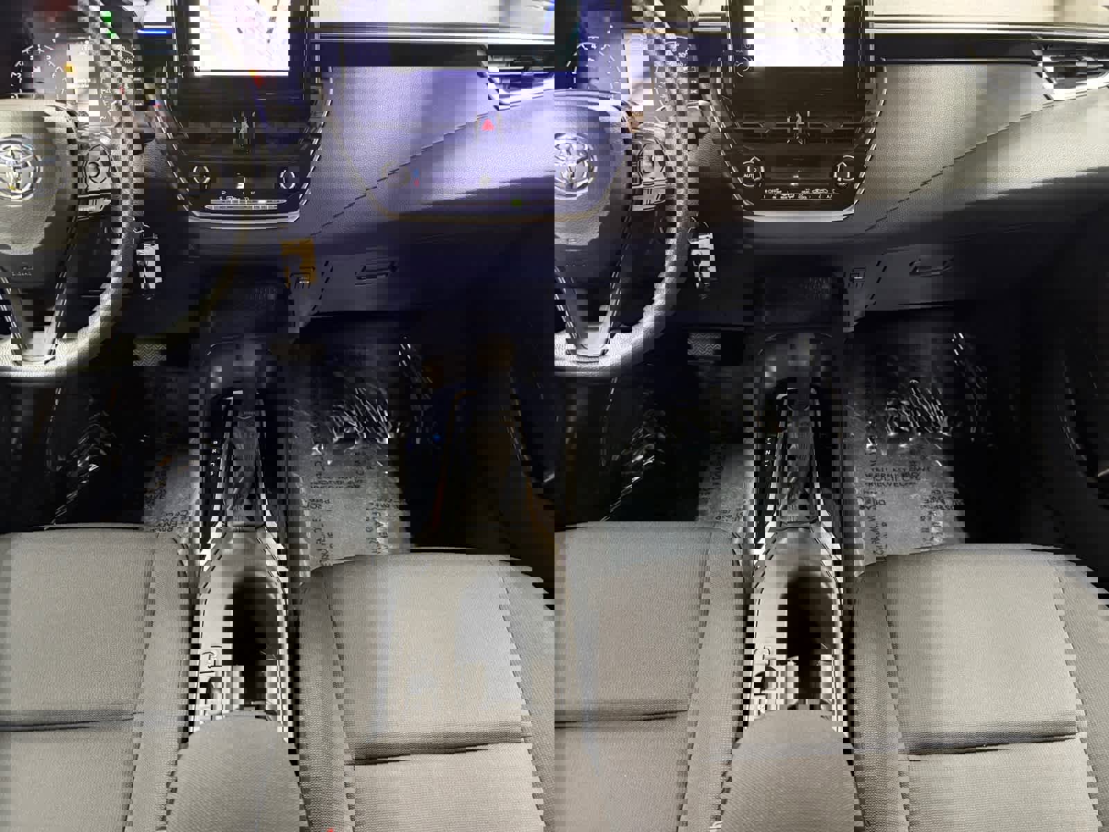 Used 2024 Toyota Corolla LE image 15