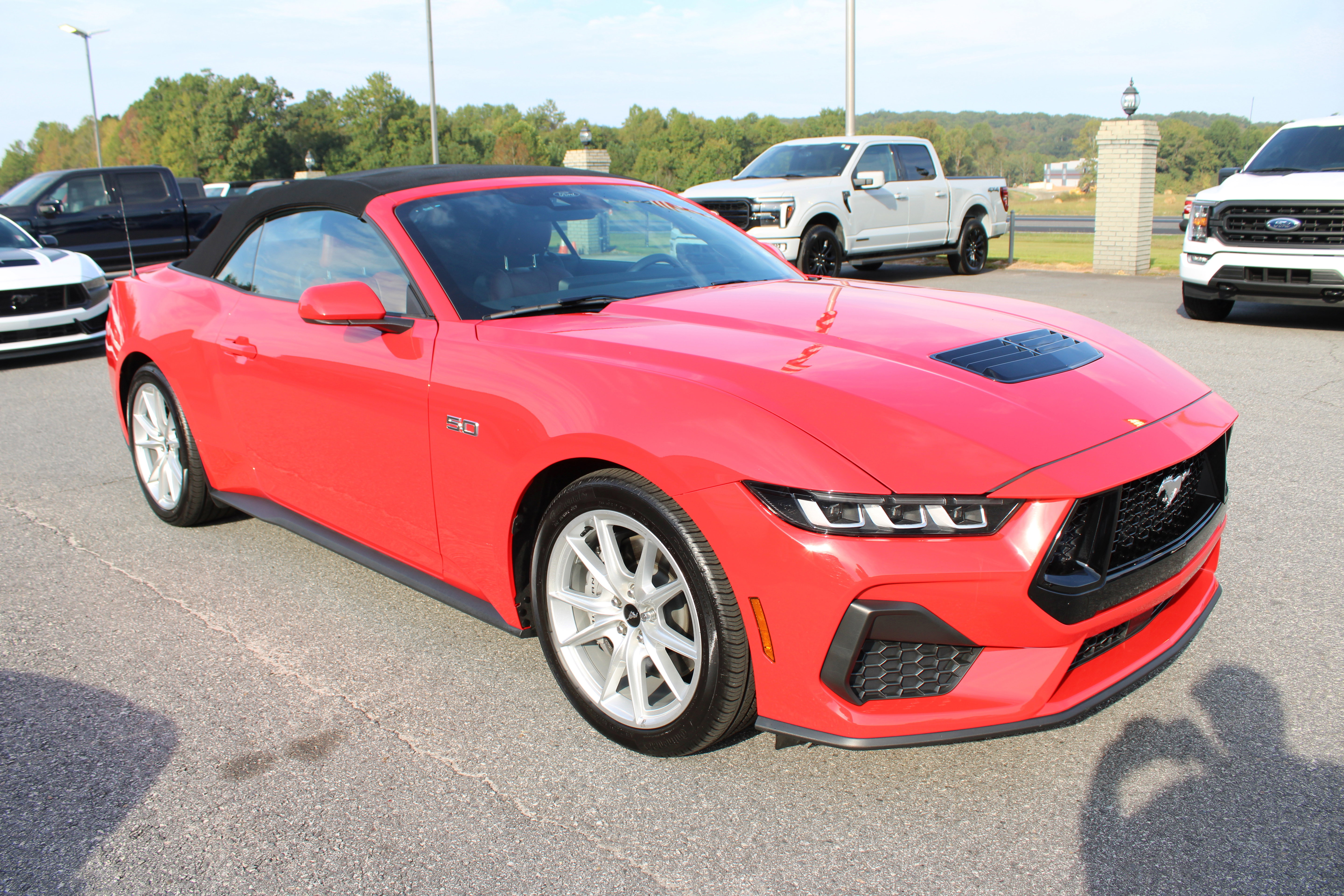 Used 2024 Ford Mustang GT Premium image 4