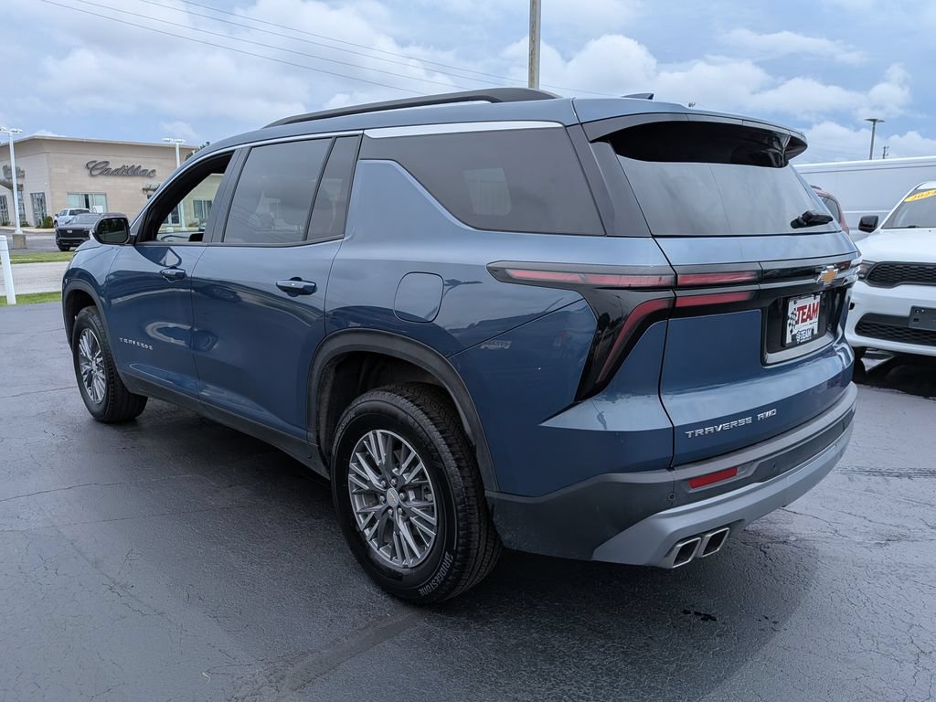 Used 2026 Chevrolet Traverse LT AWD/4WD image 6
