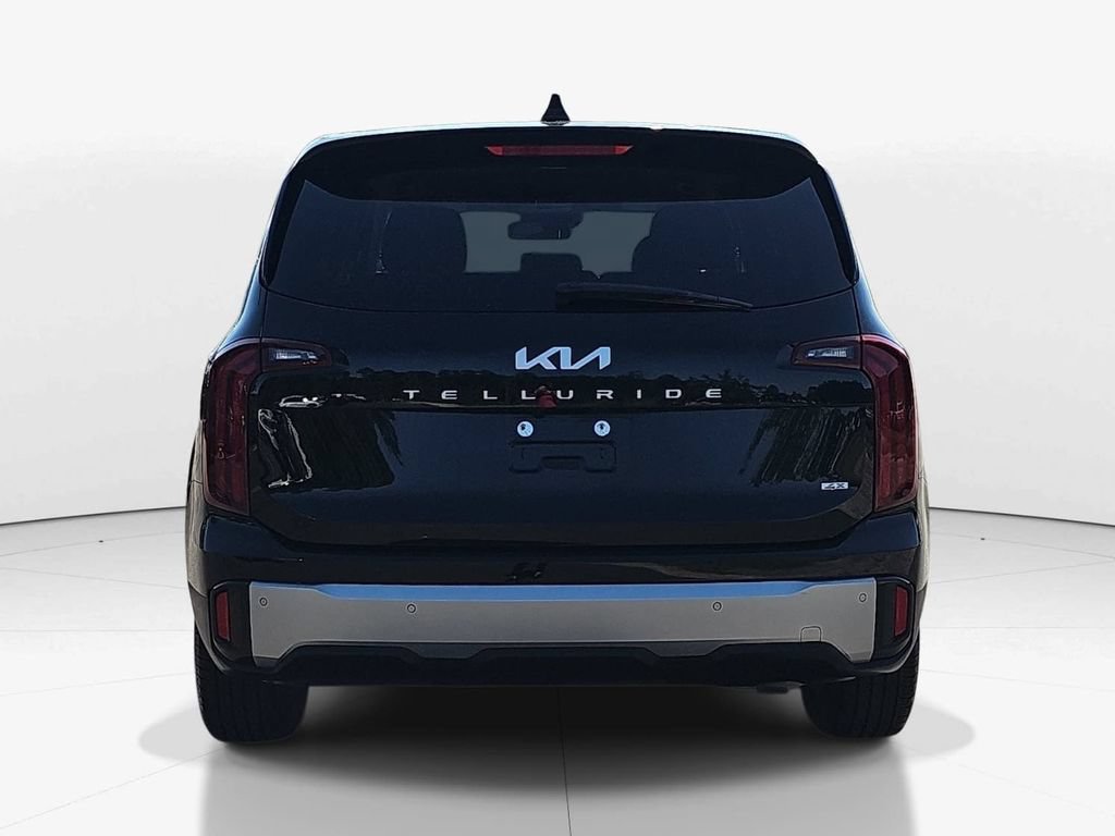 Used 2023 Kia Telluride LX AWD/4WD image 7