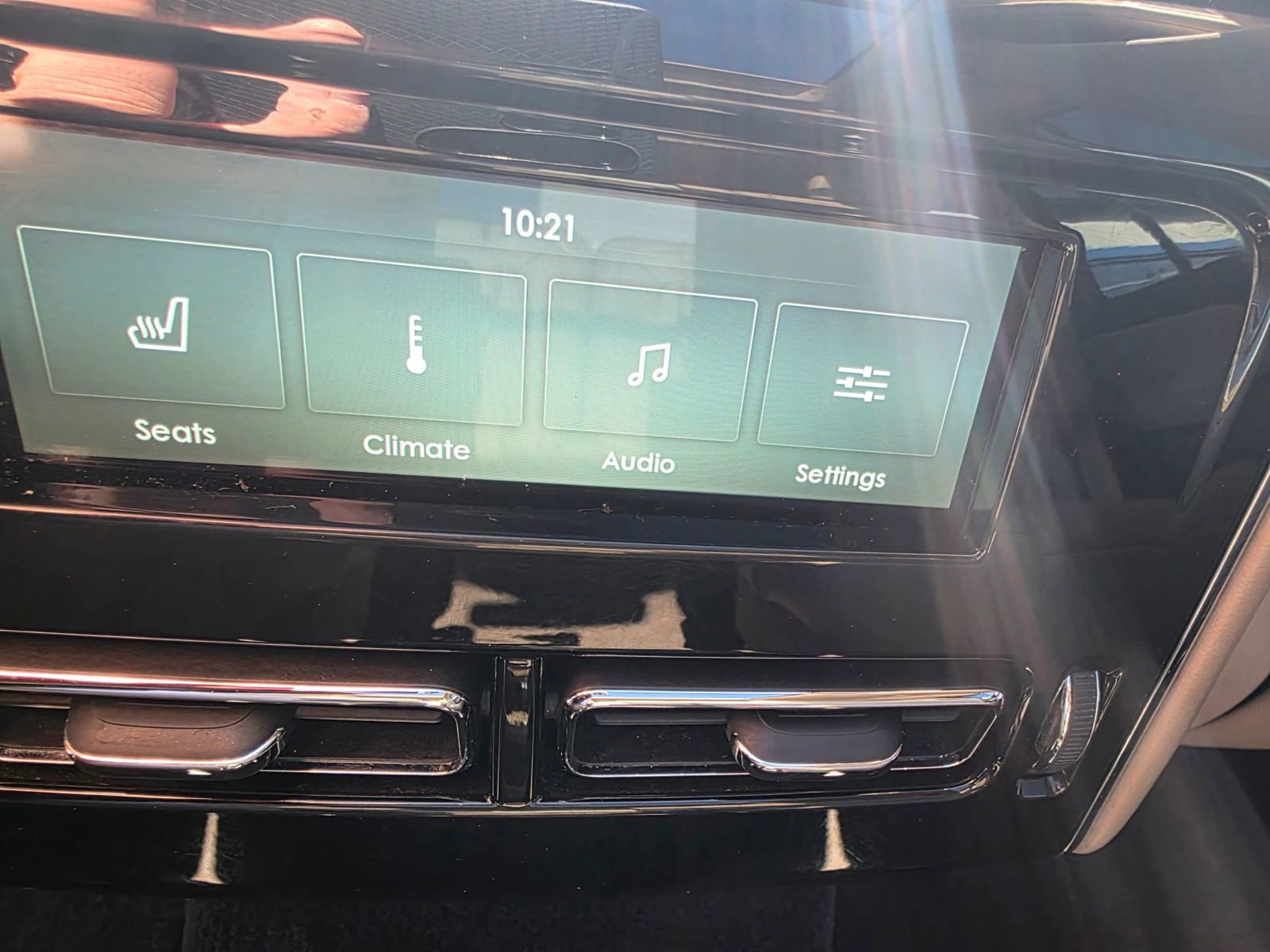 Used 2020 Lincoln Aviator Reserve image 12