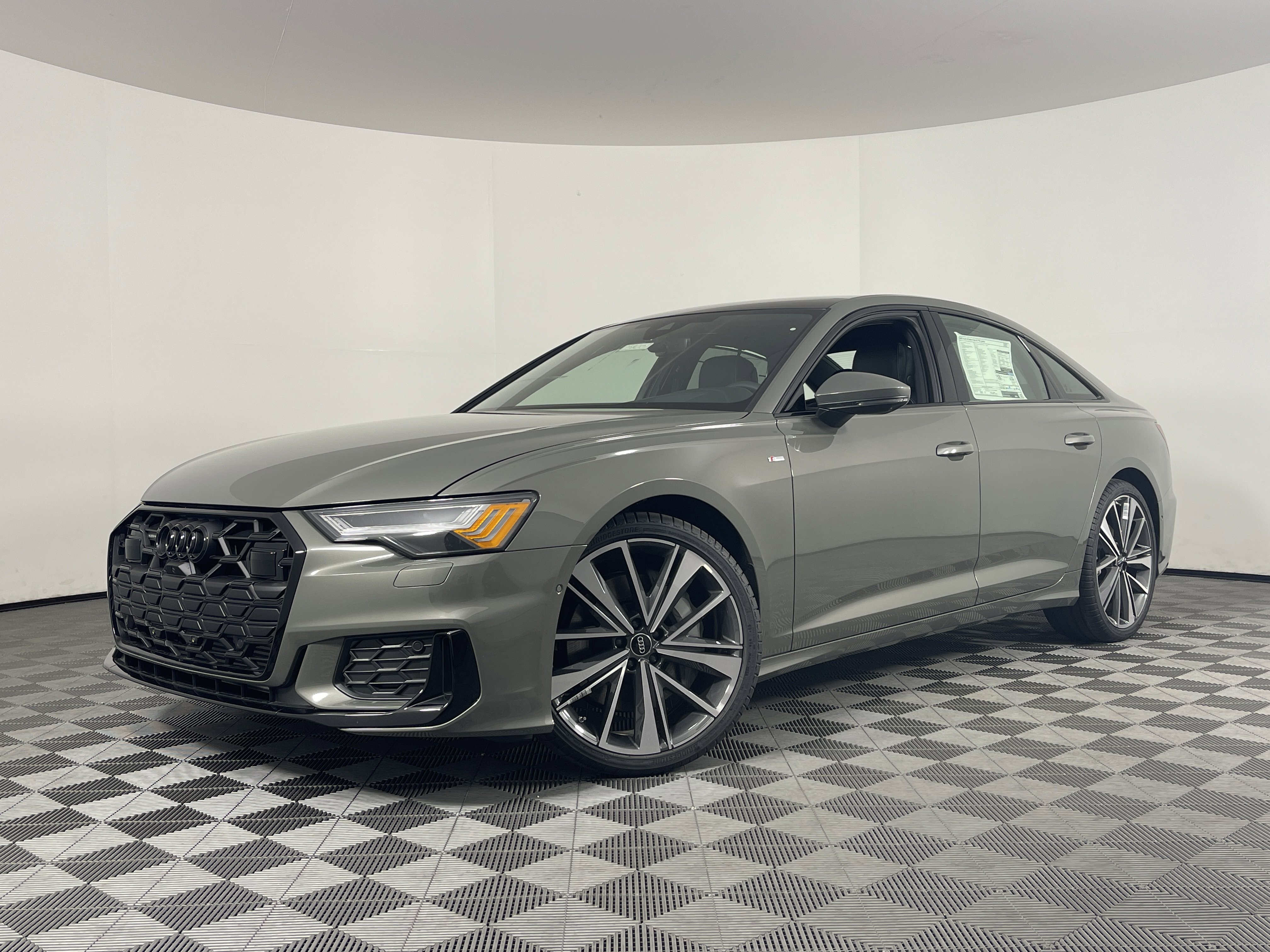 New 2025 Audi A6 3.0T Prestige image 2