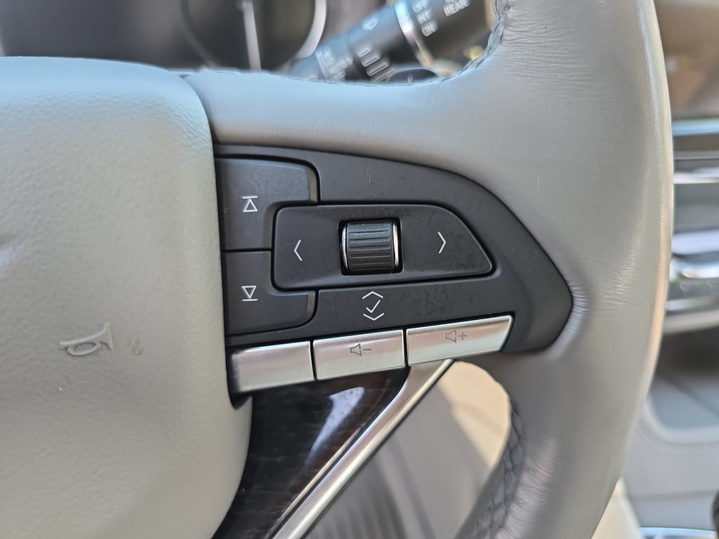 Certified 2024 Cadillac XT6 Premium Luxury w/ LPO, Floor Liner Package AWD/4WD image 19