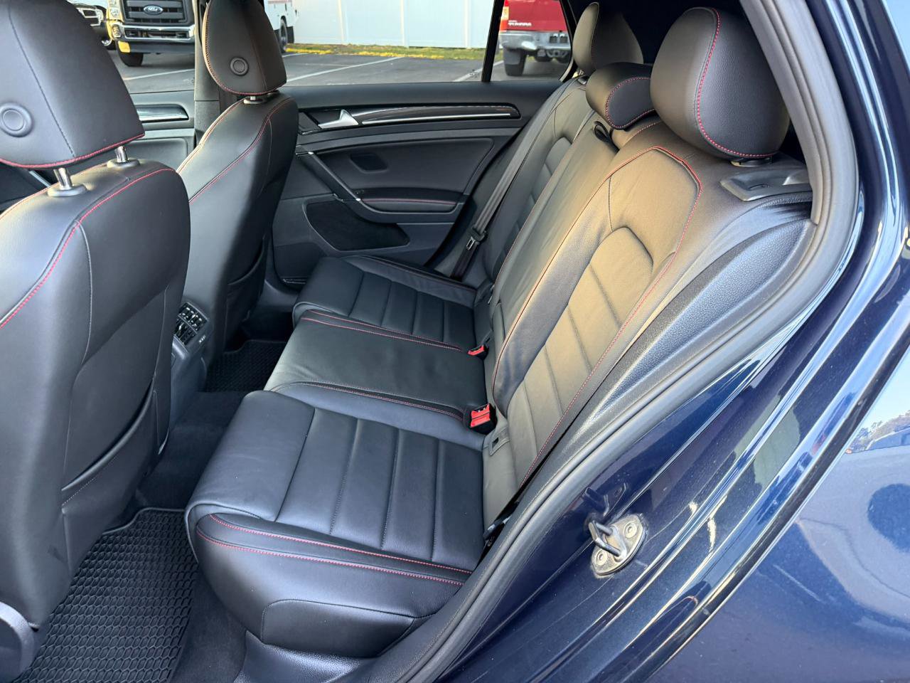 Used 2017 Volkswagen GTI Autobahn FWD image 39