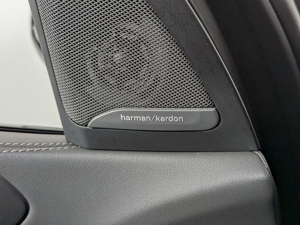 Used 2026 BMW X7 M60i image 17