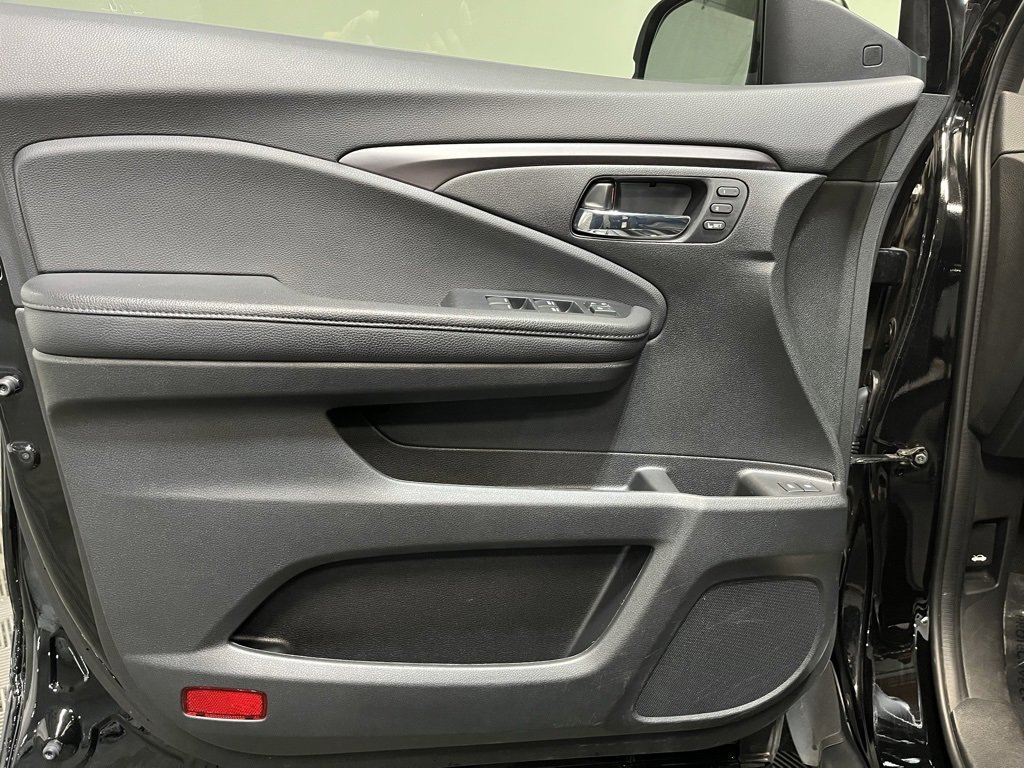 Used 2022 Honda Pilot Special Edition image 13