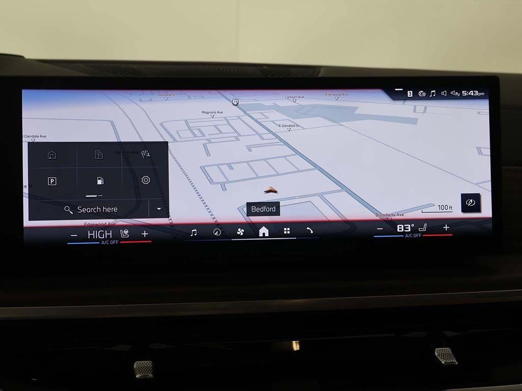 Used 2024 BMW X7 M60i image 48