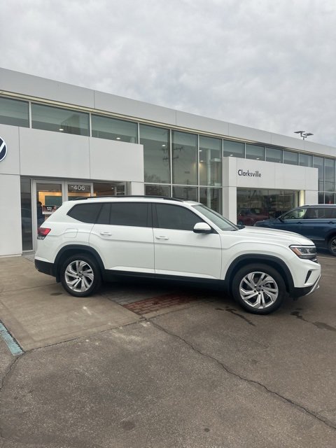 Used 2023 Volkswagen Atlas SE w/ Panoramic Sunroof Package image 5