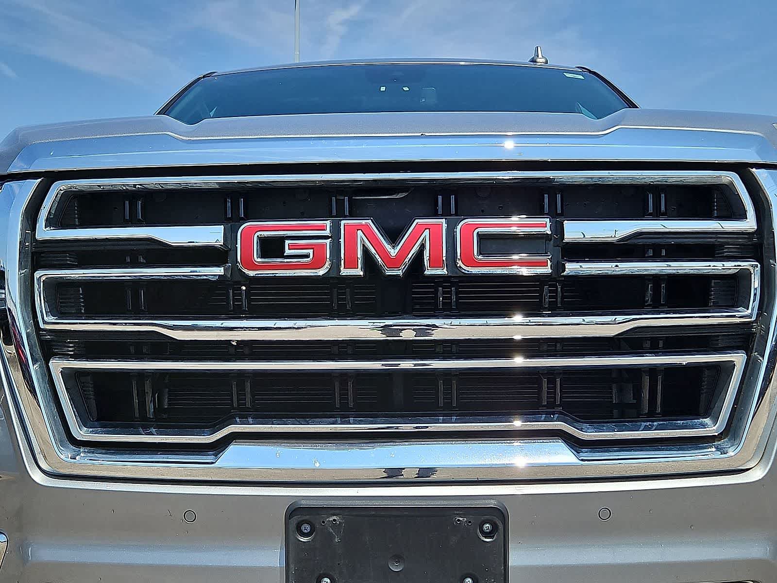 Used 2024 GMC Yukon SLT AWD/4WD image 35