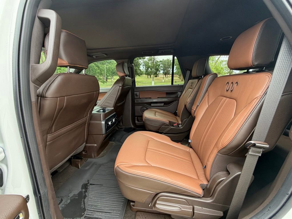 Used 2024 Ford Expedition King Ranch AWD/4WD image 19