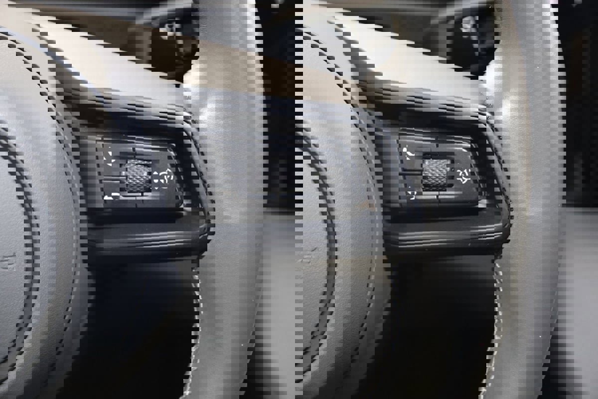 Used 2020 Porsche Taycan 4S image 45