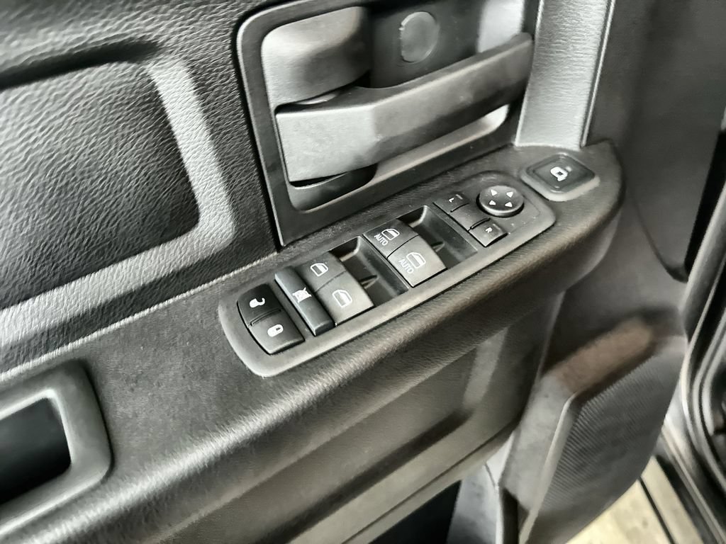New 2024 RAM 3500 Tradesman w/ Chrome Appearance Group AWD/4WD image 13