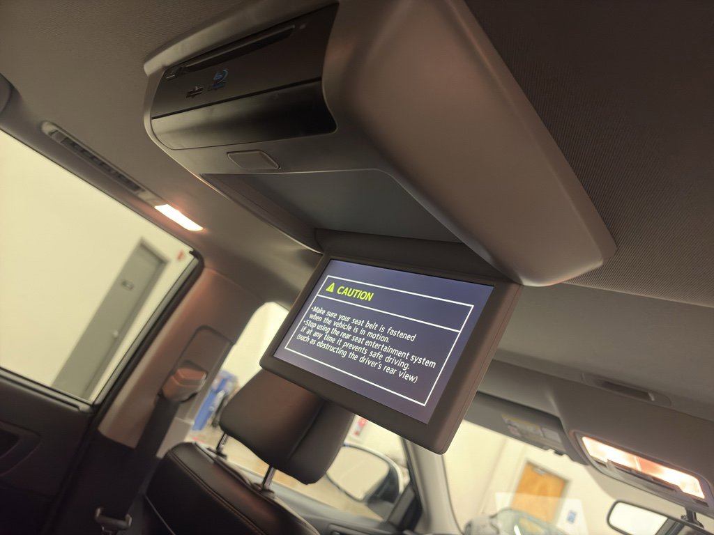 Used 2015 Toyota Highlander XLE image 19