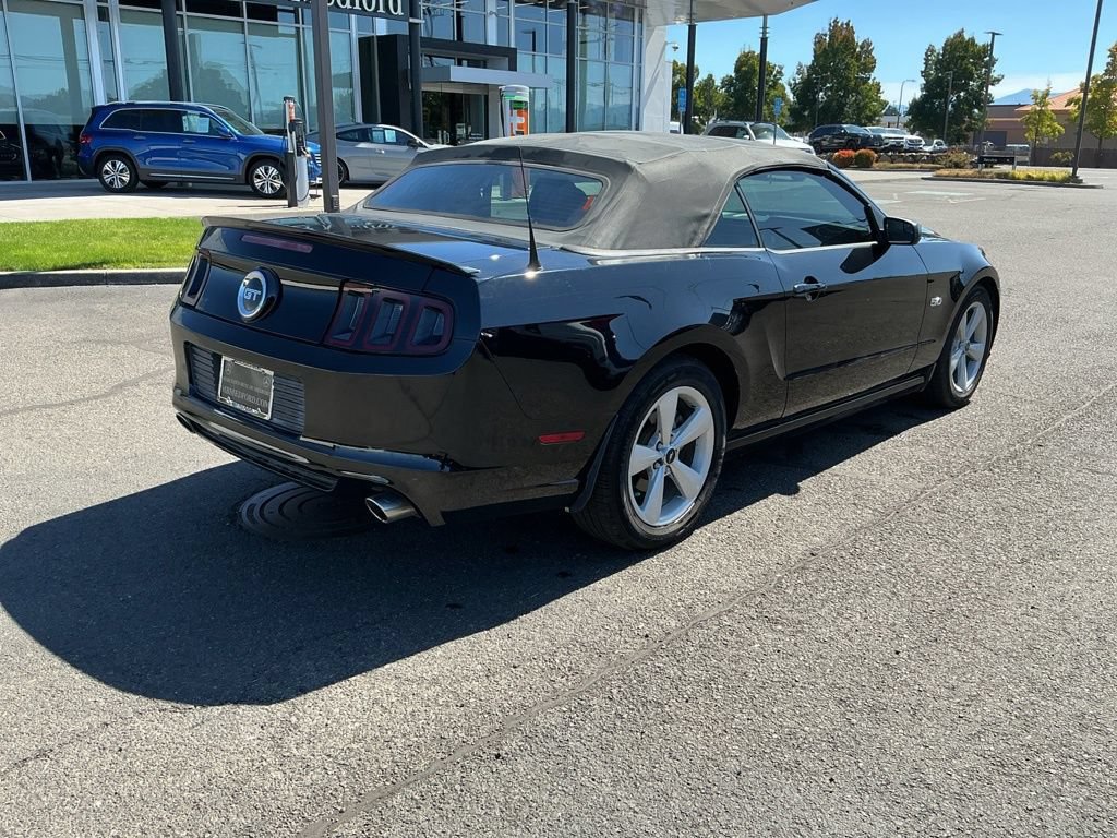 Used 2013 Ford Mustang GT RWD image 4