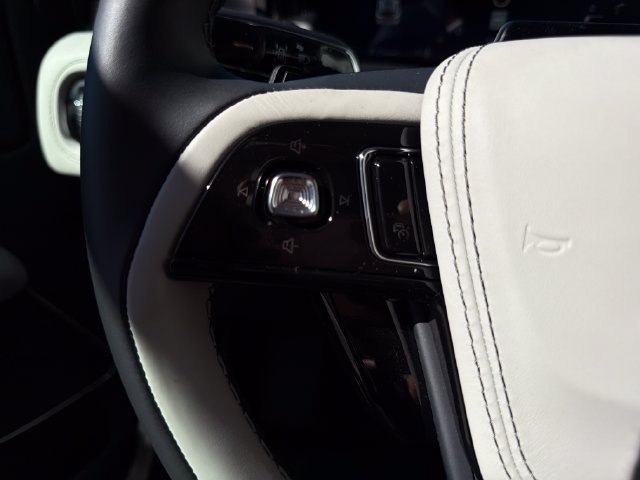 New 2027 Lincoln Aviator AWD image 29